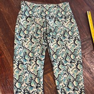 Funky Snakeskin Print Leggings GREAT CONDITION!!
